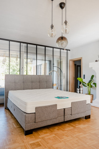 Cosmopolitan Mattress - 23,5 cm
